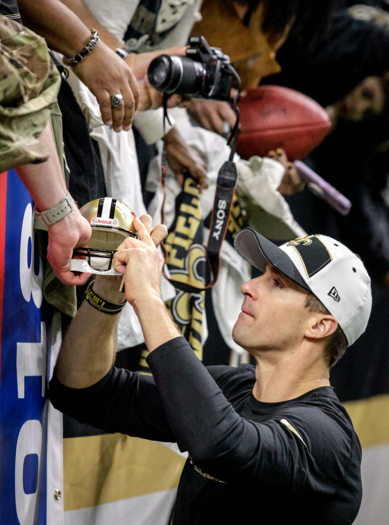 NO.saintsfalcons199.112318